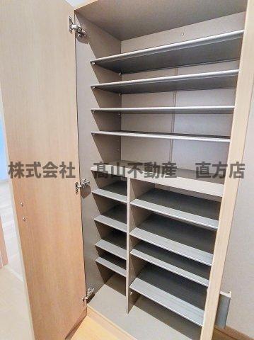 直方市日吉町のアパートの収納