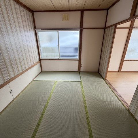コーポ高平の和室