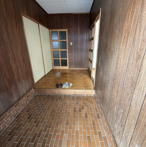 コーポ高平の玄関