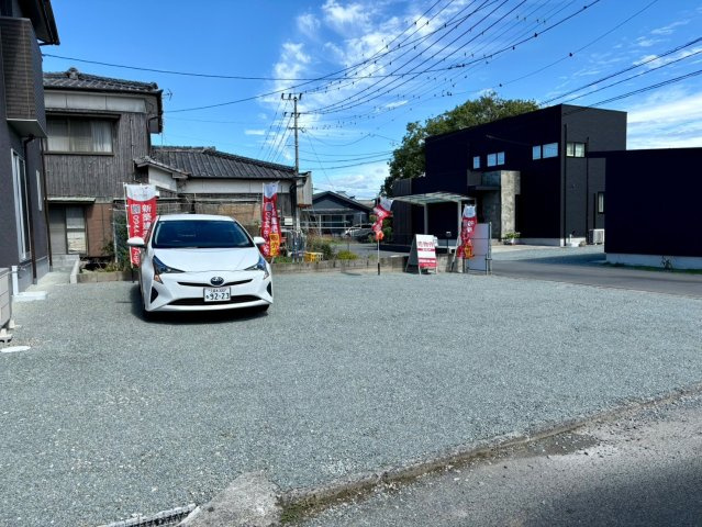 大川市大字坂井の新築一戸建の駐車場