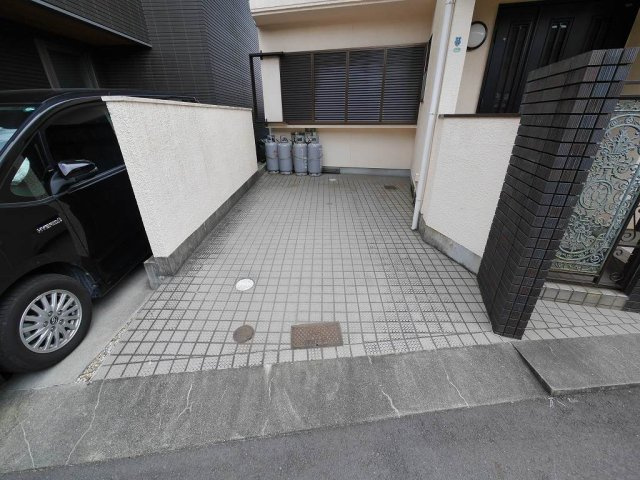 下の勝貸家の駐車場|サイズ現地要確認