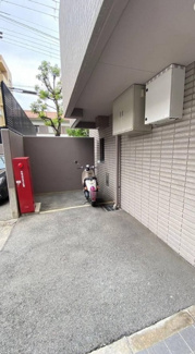 【駐車場】