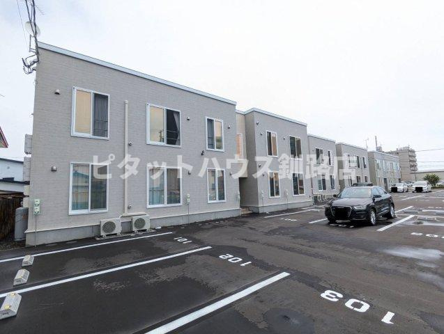 モラーレの駐車場