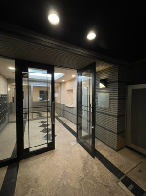 【エントランス】 | アクティア神田岩本町