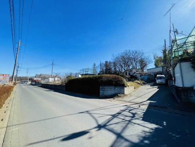 敷地面積８１坪　売地　ふじみ野市亀久保の前面道路含む現地写真|三方道路！北側7.2ｍ公道、西側4.0ｍ私道、西側4.0ｍ私道