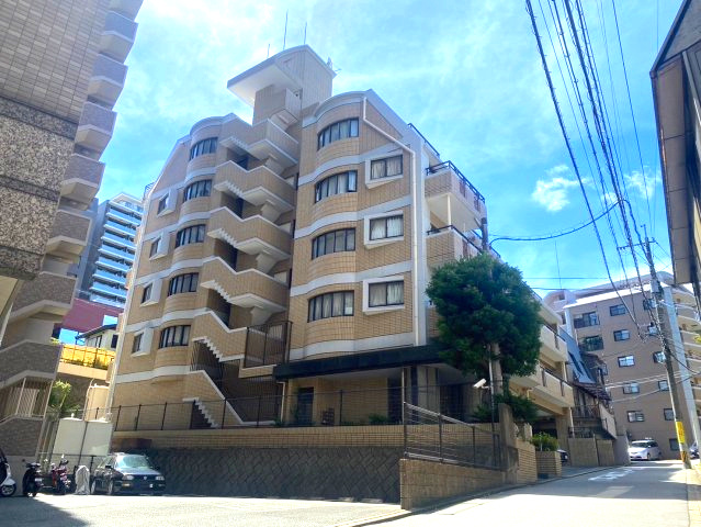 アーサー桜坂クラブの外観|築35年総戸数7戸の鉄筋コンクリート造です！