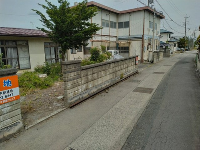 【外観】 | 岡谷市湖畔4丁目 売地⑥ | 外観と前面道路