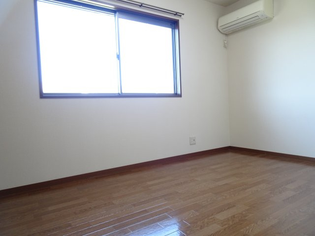 ラポール波須Bの洋室