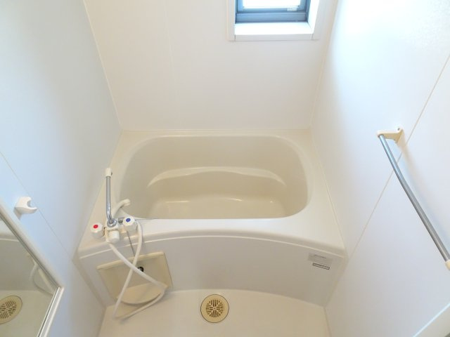 ラポール波須Bの浴室