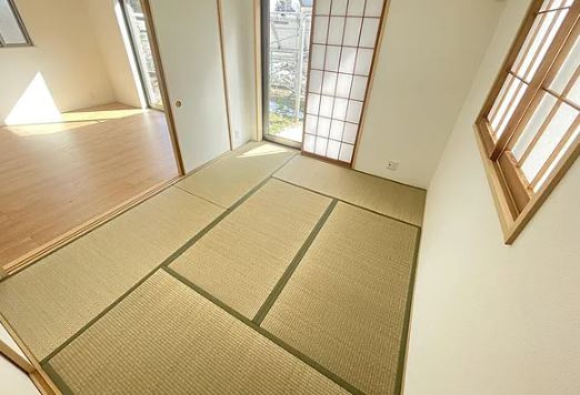 【中古】川越市笠幡リフォーム中古住宅の和室|1F 5.2帖和室です！