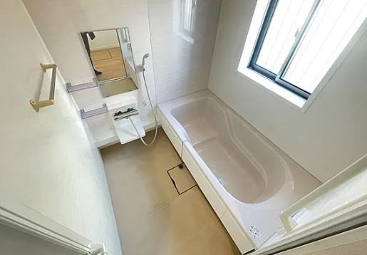 【中古】川越市笠幡リフォーム中古住宅の浴室|足の伸ばせるお風呂でリラックスタイムを過ごしましょう♪