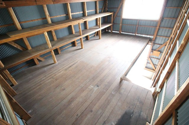 【内装】 | 安中町6丁目シャッター付き倉庫