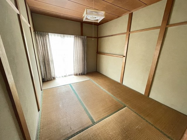 各務原市鵜沼東町3丁目の和室