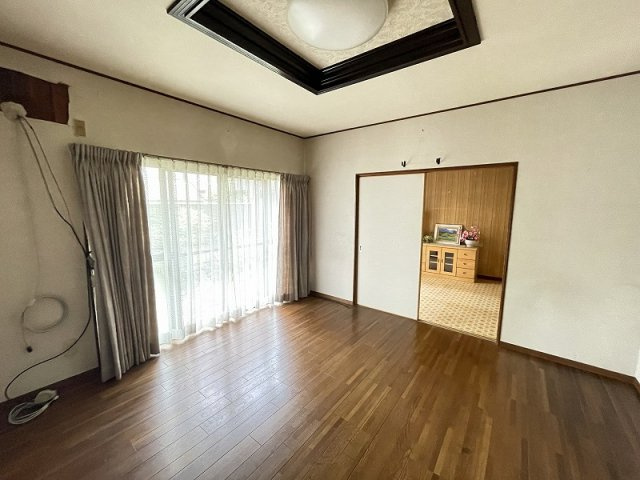 各務原市鵜沼東町3丁目の居間・リビング
