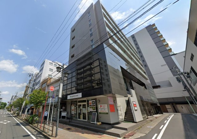 AMBER HOUSE Jingu　(アムバーハウス　ジングウ)