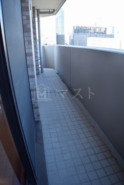 リーガル北心斎橋Ⅱのバルコニー|他号室参考写真