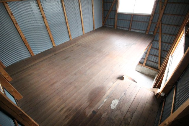 【内装】 | 安中町6丁目シャッター付き倉庫