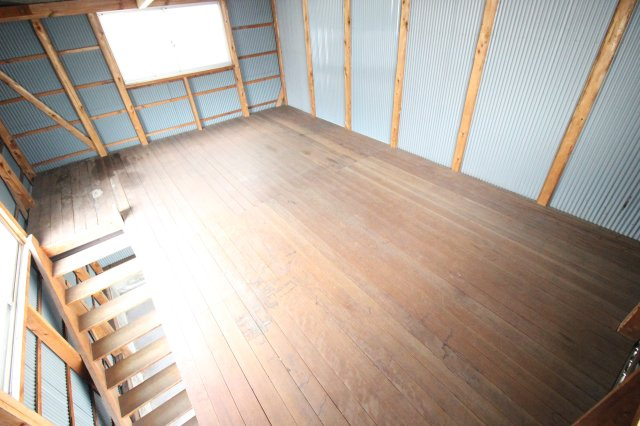 【内装】 | 安中町6丁目シャッター付き倉庫