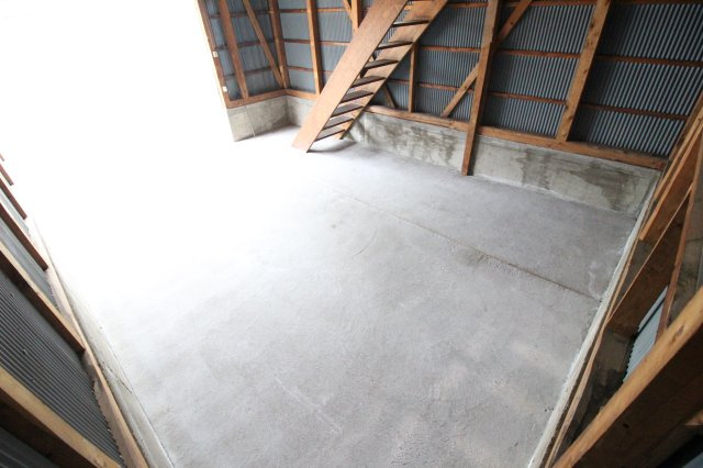【内装】 | 安中町6丁目シャッター付き倉庫