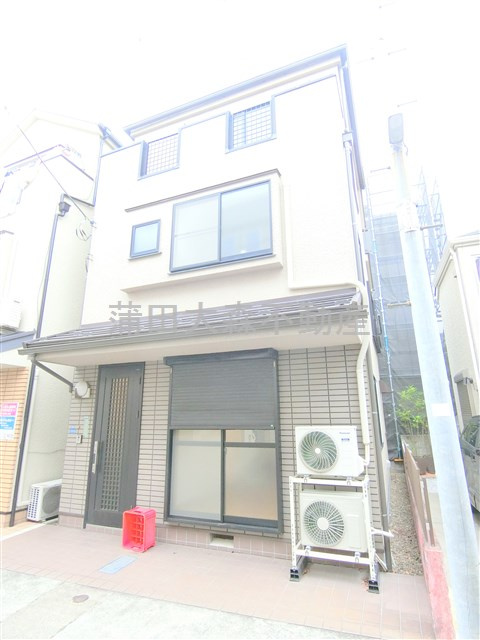 西蒲田4丁目戸建ての外観