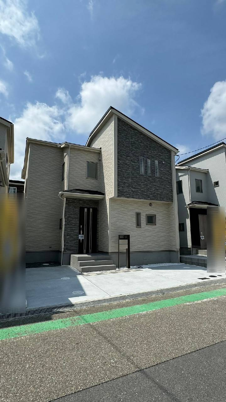 山口町名来2丁目の駐車場
