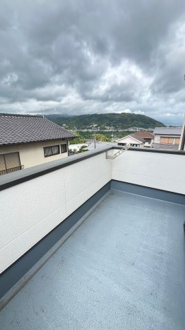 八幡市橋本栗ヶ谷のバルコニー