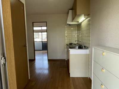 【収納】 | ピア門松A棟 | 別号室の写真になります。現況優先。
