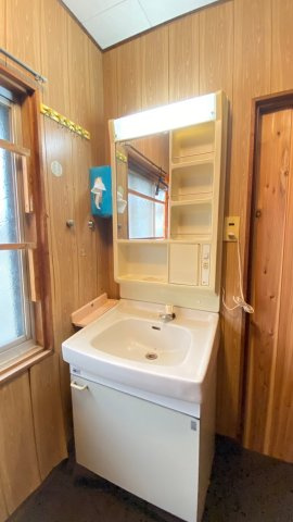 姫路市船津町の独立洗面台