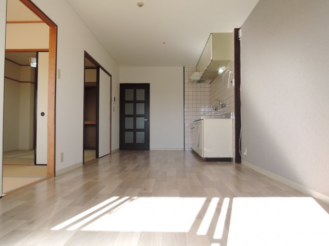 サンヴェール高槻の居間・リビング