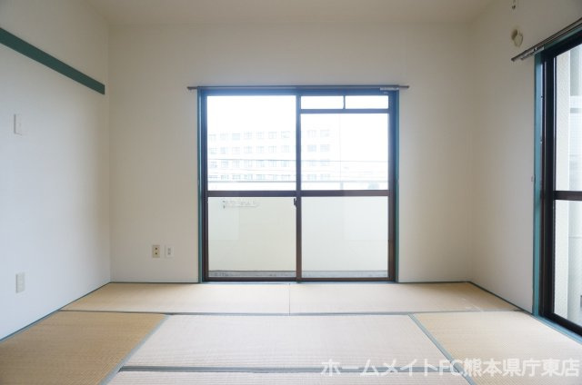 シャトレ長嶺Ⅲの和室