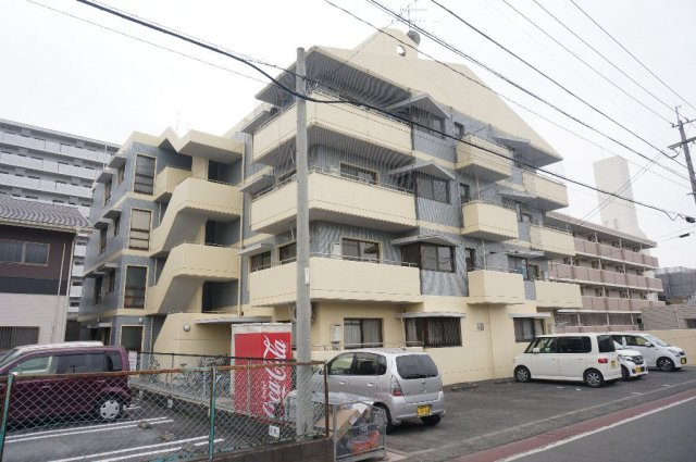 熊本市東区月出４丁目の賃貸マンション