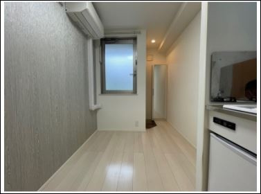 ハーモニーテラス野沢の玄関|反転タイプ