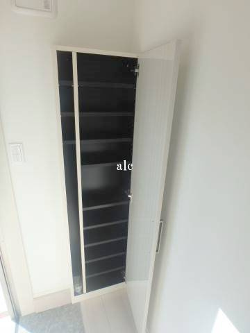 ハーモニーテラス野沢の収納|専用の収納スペースです。