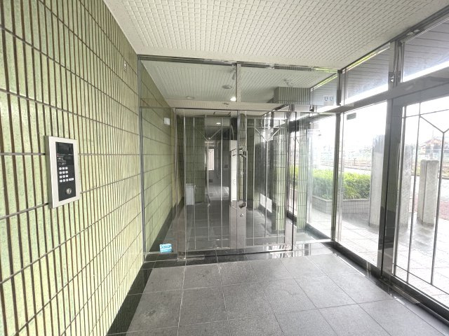 オーズコートのエントランス|☆明石市大久保町　オーズコート☆