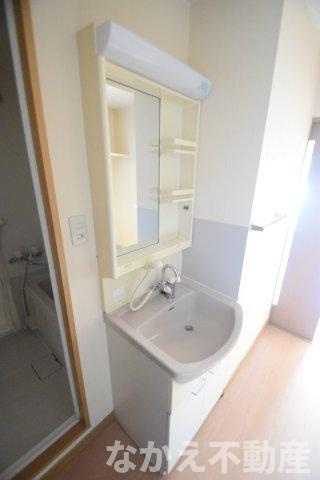 【洗面所】 | ゆったりとスペースのある洗面所