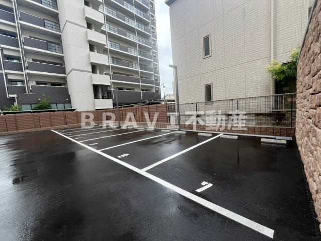プレジオ森之宮 の駐車場