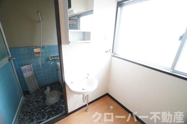 ひまわりアパートの洗面所