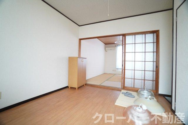 ひまわりアパートの居間・リビング