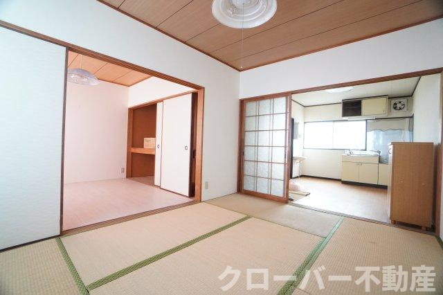 ひまわりアパートの和室