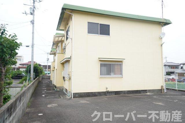 ひまわりアパートの外観