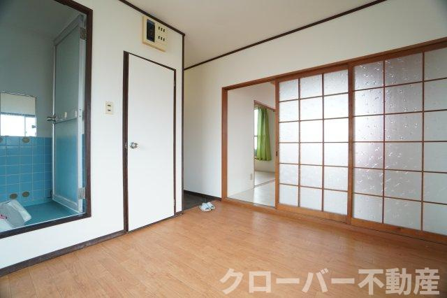 ひまわりアパートの居間・リビング