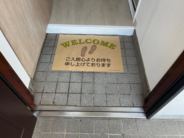 山田コーポの玄関