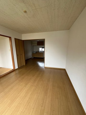 シティハイツマスヒラB棟の居間・リビング