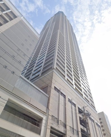 クロスタワー大阪ベイの外観