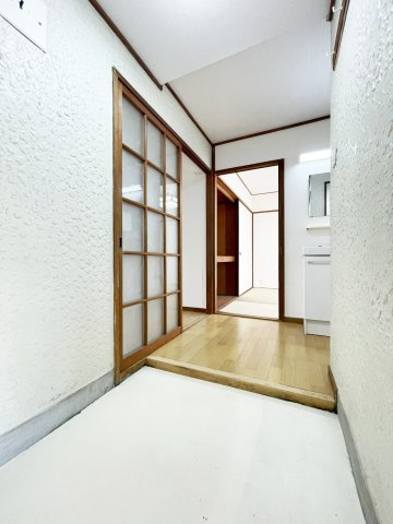 服部ビル　A棟の玄関