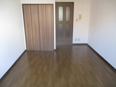 【居間・リビング】 | ラフィーネ北島