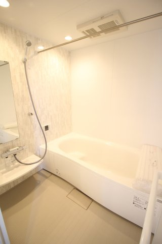 ソル　セレッソの浴室