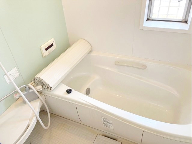 糟屋郡須惠町大字上須惠　中古戸建の浴室|半身浴もできて、ゆったりとしたバスタイムを過ごせます！