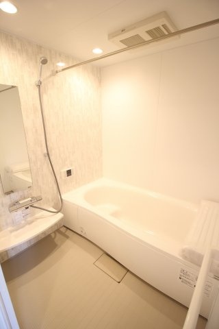 ソル　セレッソの浴室