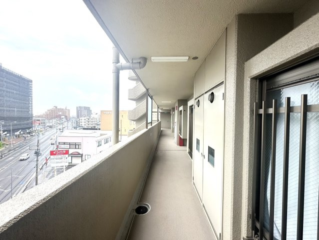 ロイヤルパレス高砂のその他共用部分|住戸階廊下